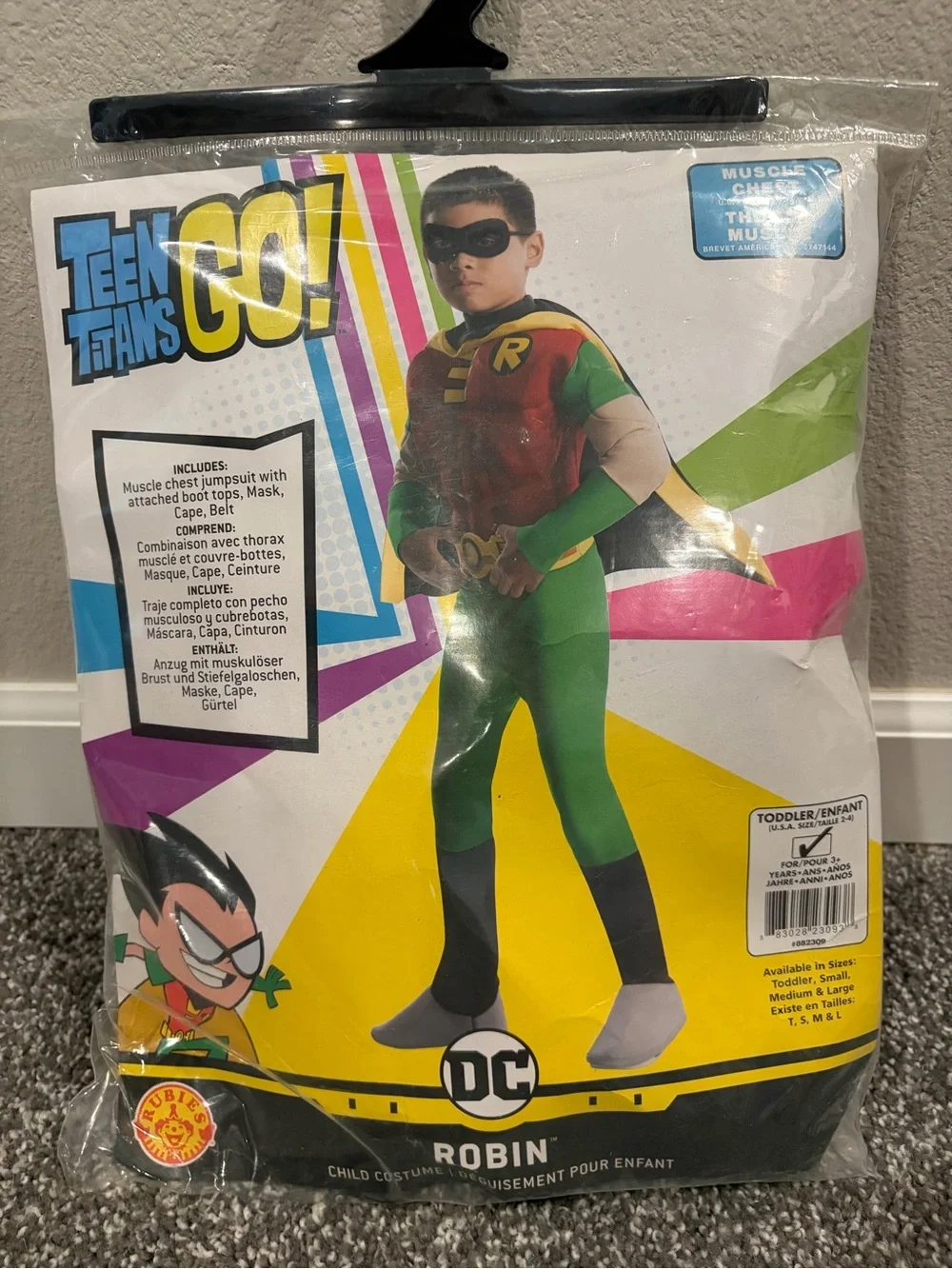 Rubie's Green, Red and Yellow Robin Superhero Costume